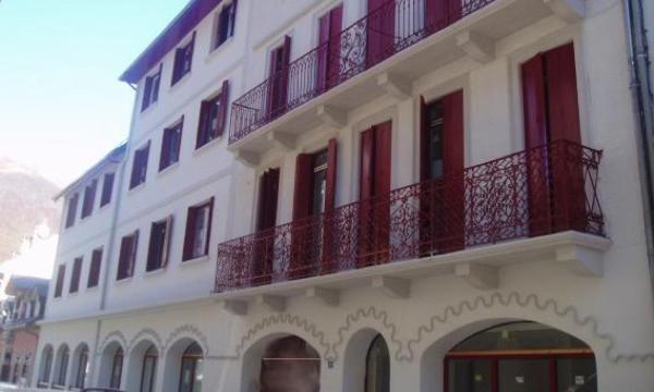 Appartement*** T2 + Cabine Pour 4 Personnes Cauterets Exterior foto